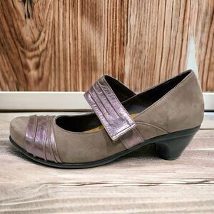 NAOT Attitude Brown leather Mary Jane heels metallic accents size EU 38 US 7